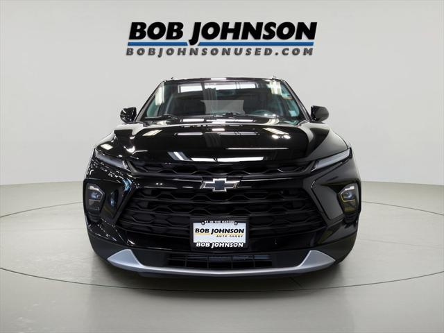 Photo of 2023 Black Chevrolet Blazer