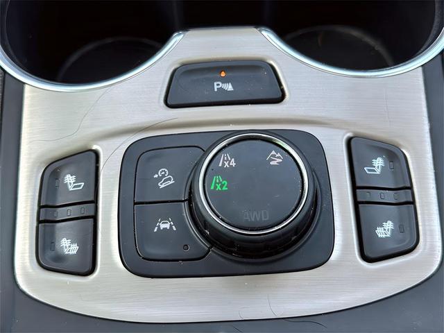 Photo of 2023 Ebony Twilight Metallic GMC Terrain