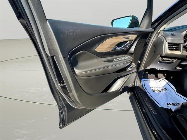 Photo of 2023 Ebony Twilight Metallic GMC Terrain