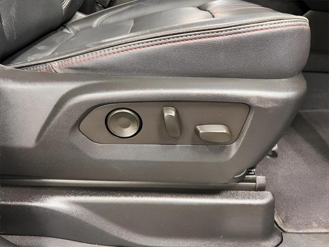 Photo of 2021 Summit White Chevrolet Tahoe
