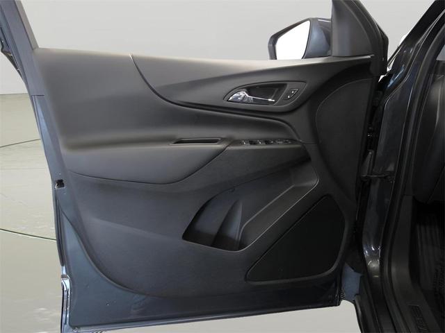 Photo of 2022 Iron Gray Metallic Chevrolet Equinox