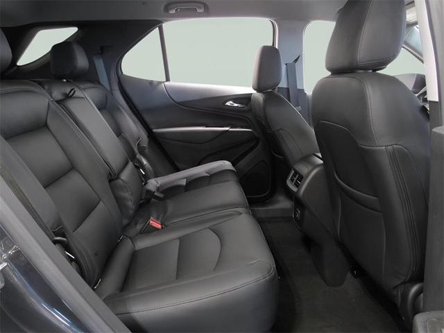 Photo of 2022 Iron Gray Metallic Chevrolet Equinox