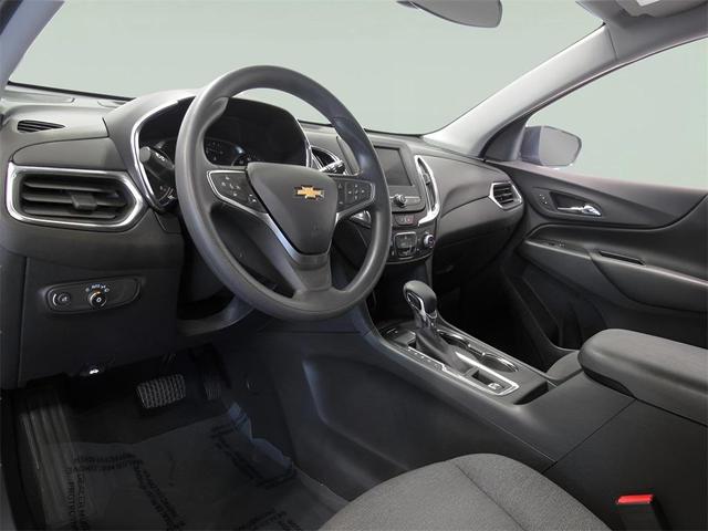 Photo of 2022 Iron Gray Metallic Chevrolet Equinox