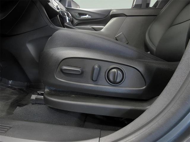 Photo of 2022 Iron Gray Metallic Chevrolet Equinox