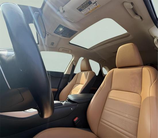 Photo of 2020 Eminent White Pearl Lexus NX 300