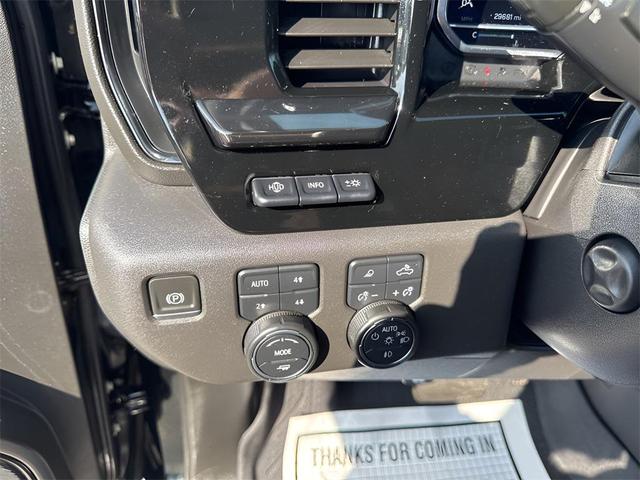 Photo of 2022 Black Chevrolet Silverado 1500