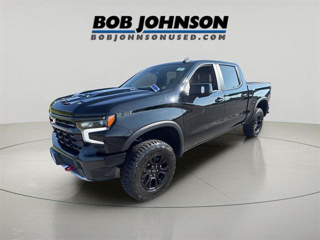 Photo of 2022 Black Chevrolet Silverado 1500