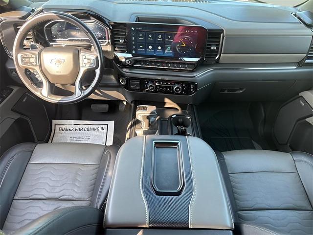 Photo of 2022 Black Chevrolet Silverado 1500