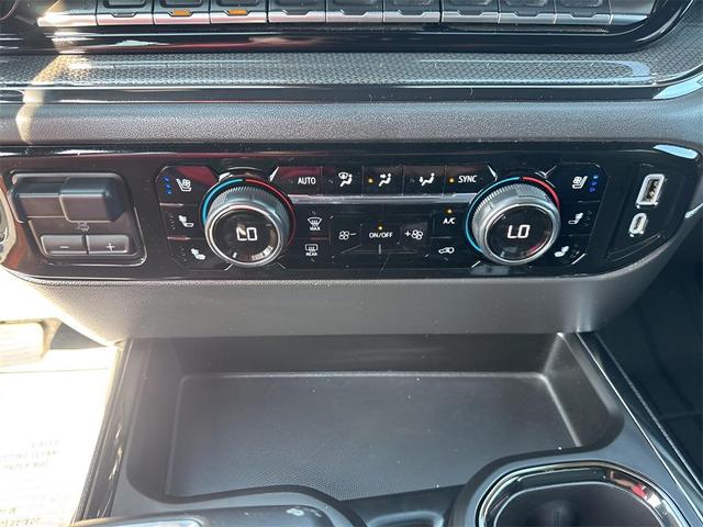 Photo of 2022 Black Chevrolet Silverado 1500