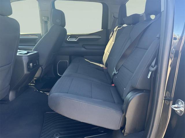 Photo of 2022 Black Chevrolet Silverado 1500