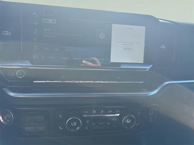 Photo of 2022 Black Chevrolet Silverado 1500