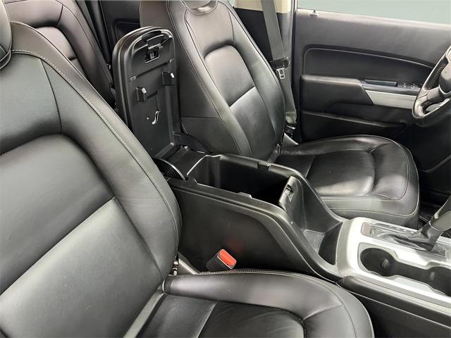 Photo of 2017 Silver Ice Metallic Chevrolet Colorado