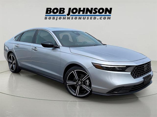 Photo of 2024 Urban Gray Pearl Honda Accord Hybrid