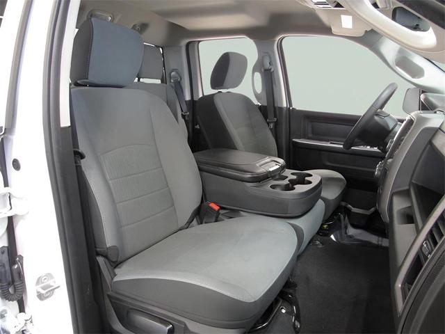 Photo of 2022 Bright White Clearcoat RAM 1500
