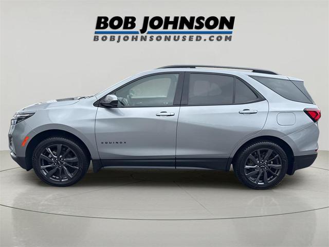 Photo of 2023 Sterling Gray Metallic Chevrolet Equinox