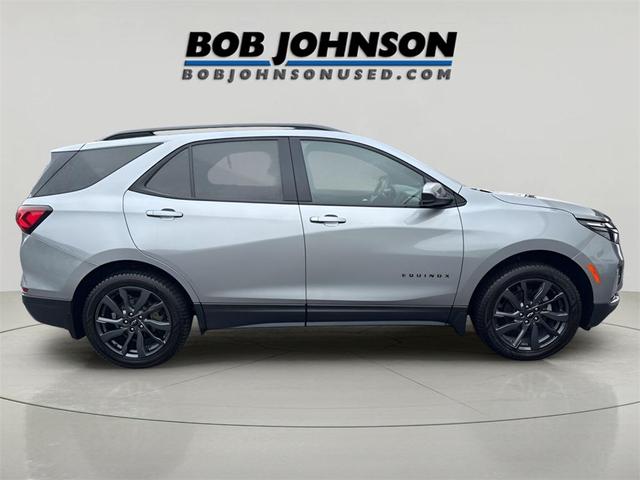 Photo of 2023 Sterling Gray Metallic Chevrolet Equinox