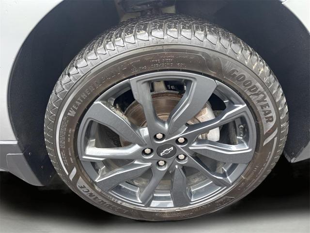 Photo of 2023 Sterling Gray Metallic Chevrolet Equinox