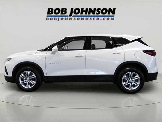 Photo of 2022 Summit White Chevrolet Blazer