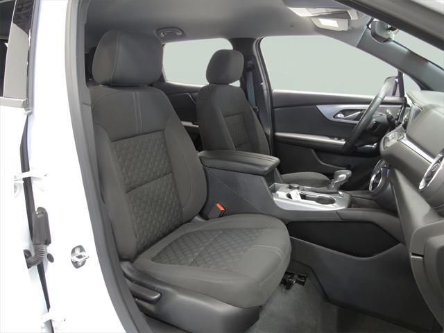 Photo of 2022 Summit White Chevrolet Blazer