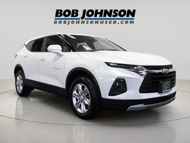 Photo of 2022 Summit White Chevrolet Blazer