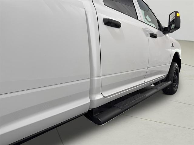Photo of 2025 Bright White Clearcoat RAM 2500