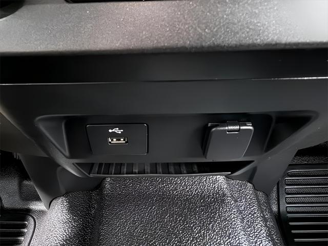Photo of 2021 Agate Black Metallic Ford F-250