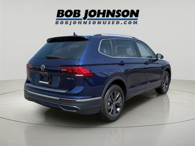 Photo of 2022 Atlantic Blue Metallic Volkswagen Tiguan