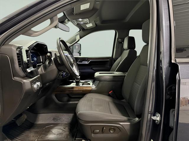 Photo of 2022 Titanium GMC Sierra 1500