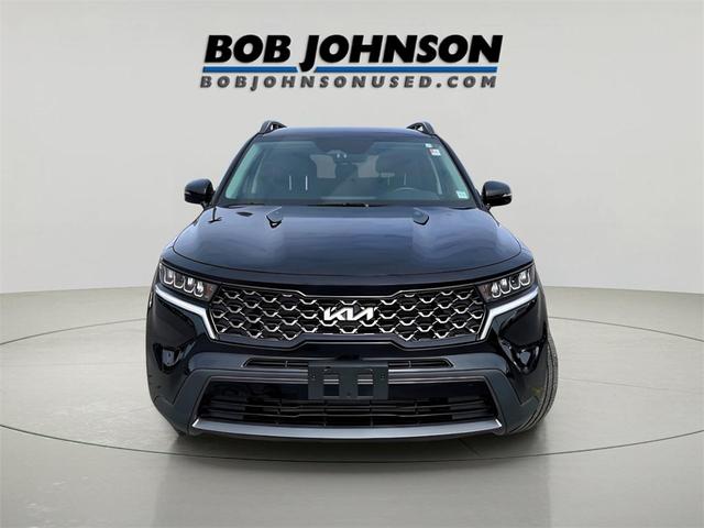 Photo of 2022 Ebony Black Kia Sorento