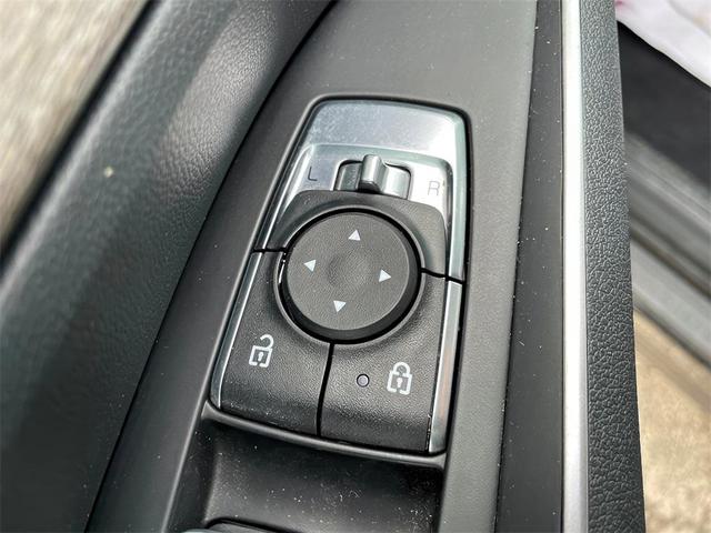 Photo of 2022 Ebony Black Kia Sorento