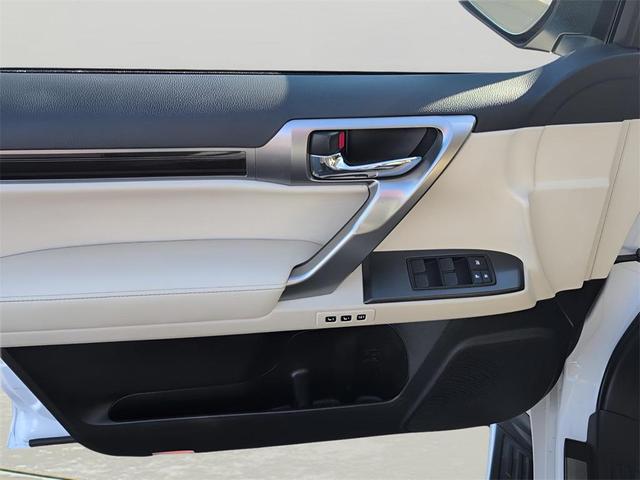 Photo of 2023 Eminent White Pearl Lexus GX 460