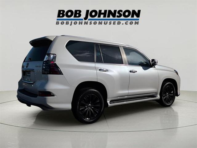 Photo of 2023 Eminent White Pearl Lexus GX 460