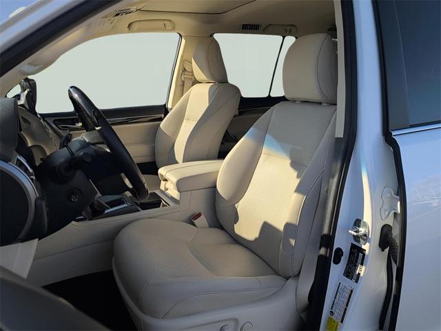 Photo of 2023 Eminent White Pearl Lexus GX 460
