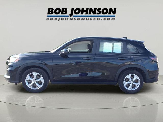 Photo of 2023 Crystal Black Pearl Honda HR-V