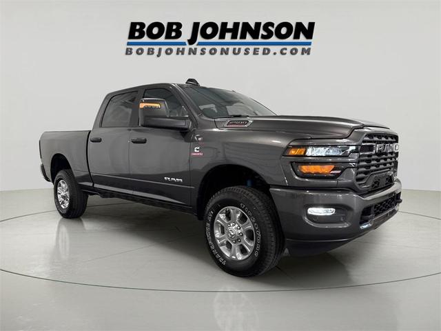 Photo of 2025 Granite Crystal Metallic Clearcoat RAM 2500