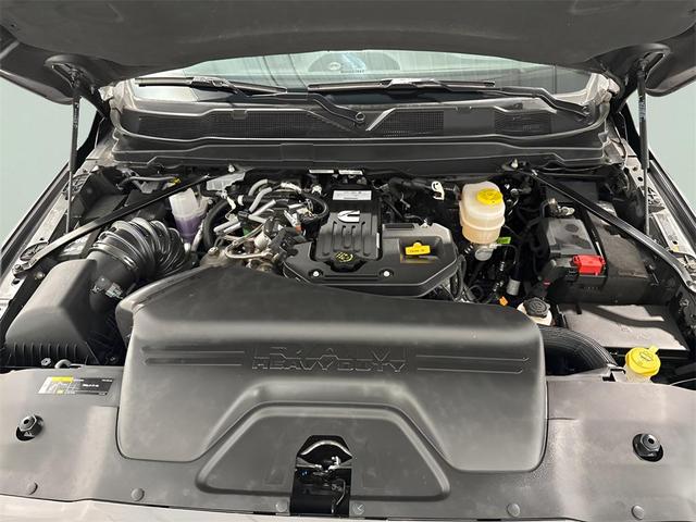 Photo of 2025 Granite Crystal Metallic Clearcoat RAM 2500