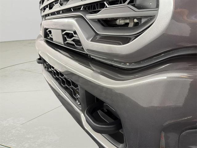 Photo of 2025 Granite Crystal Metallic Clearcoat RAM 2500