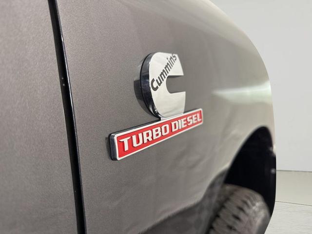 Photo of 2025 Granite Crystal Metallic Clearcoat RAM 2500