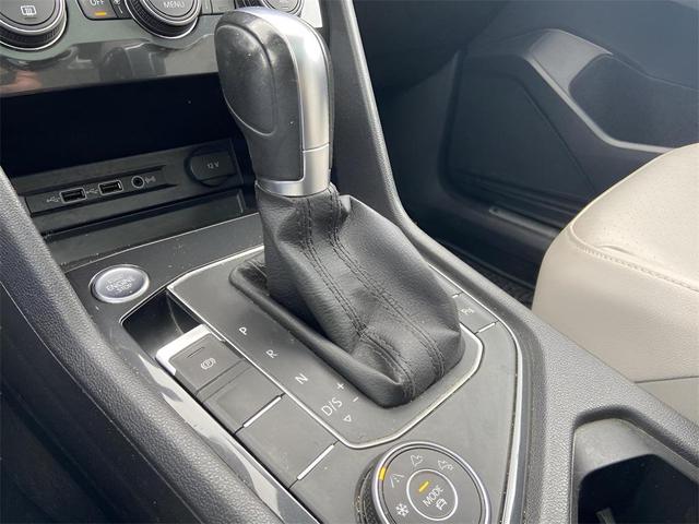 Photo of 2019 Pure White Volkswagen Tiguan