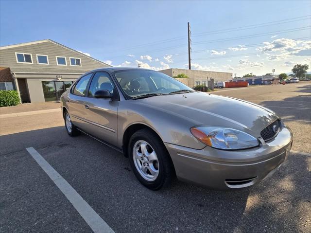 2005 Ford Taurus