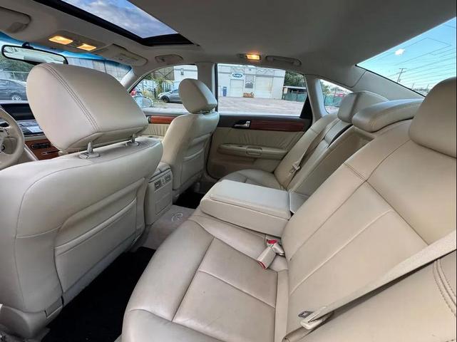Photo of 2006 Ivory Pearl INFINITI M35x