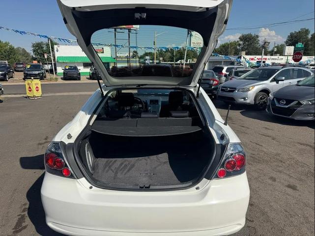 Photo of 2007 White Scion tC