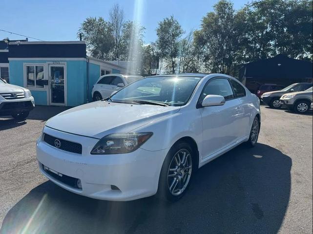 Photo of 2007 White Scion tC