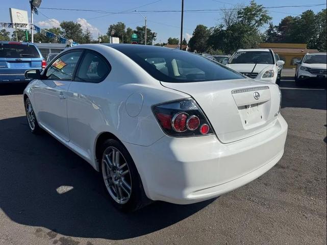 Photo of 2007 White Scion tC