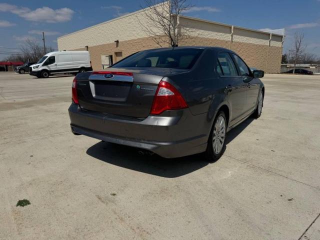 Photo of 2011 Sterling Gray Metallic Ford Fusion Hybrid