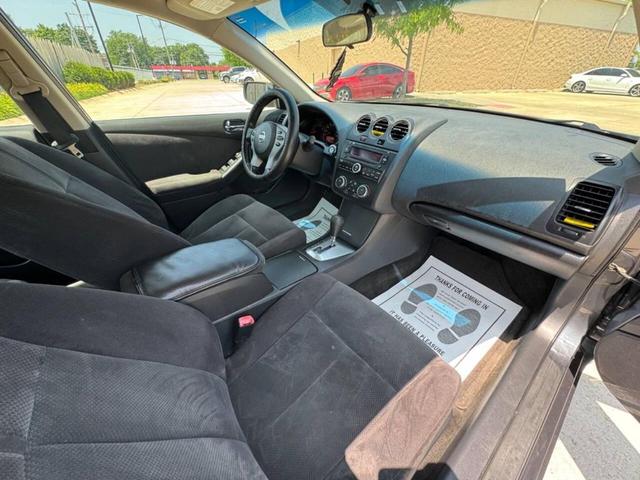 Photo of 2007 Dark Slate Nissan Altima