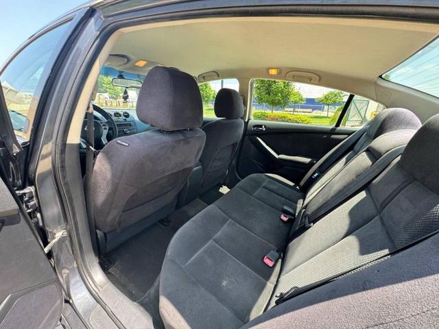 Photo of 2007 Dark Slate Nissan Altima