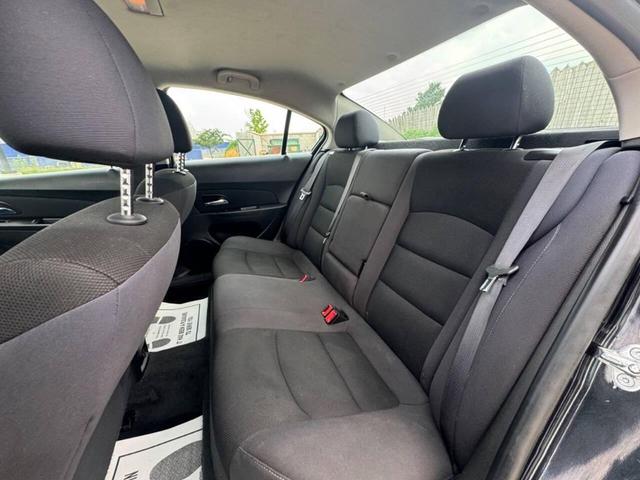 Photo of 2016 Black Granite Metallic Chevrolet Cruze Limited