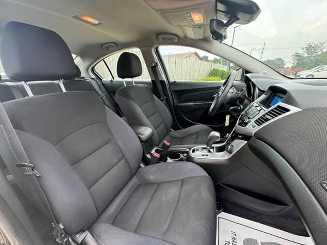 Photo of 2016 Black Granite Metallic Chevrolet Cruze Limited