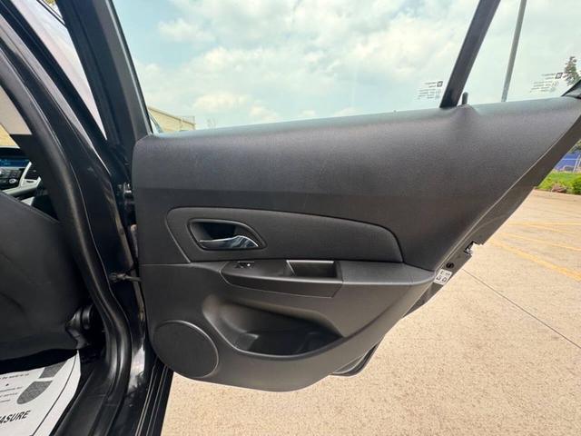 Photo of 2016 Black Granite Metallic Chevrolet Cruze Limited